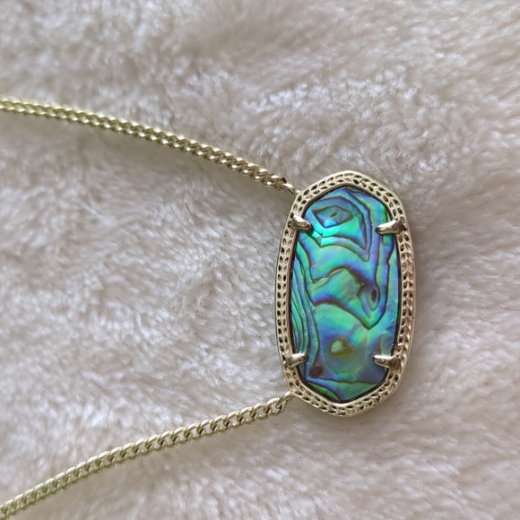 KENDRA SCOTT Dylan Gold Pendant Necklace In Abalone Shell - Picture 8 of 8